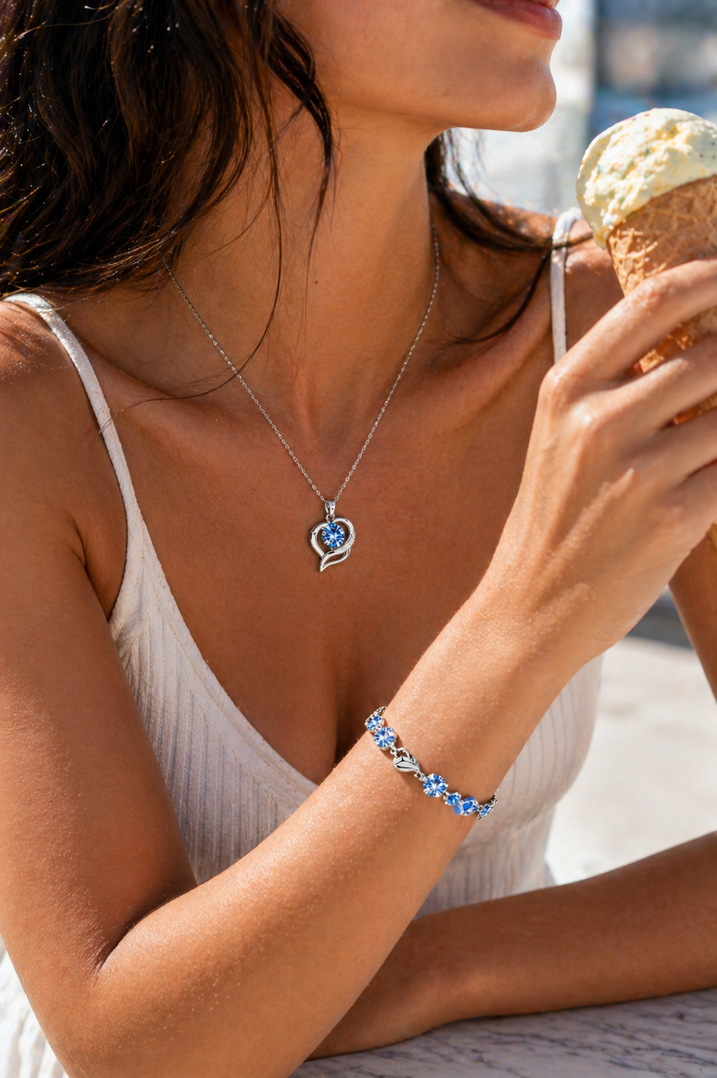 Bracciale e Collana “Blu di Firenze"  – con pietre Quarzo Azzurro & Cristalli Luminia